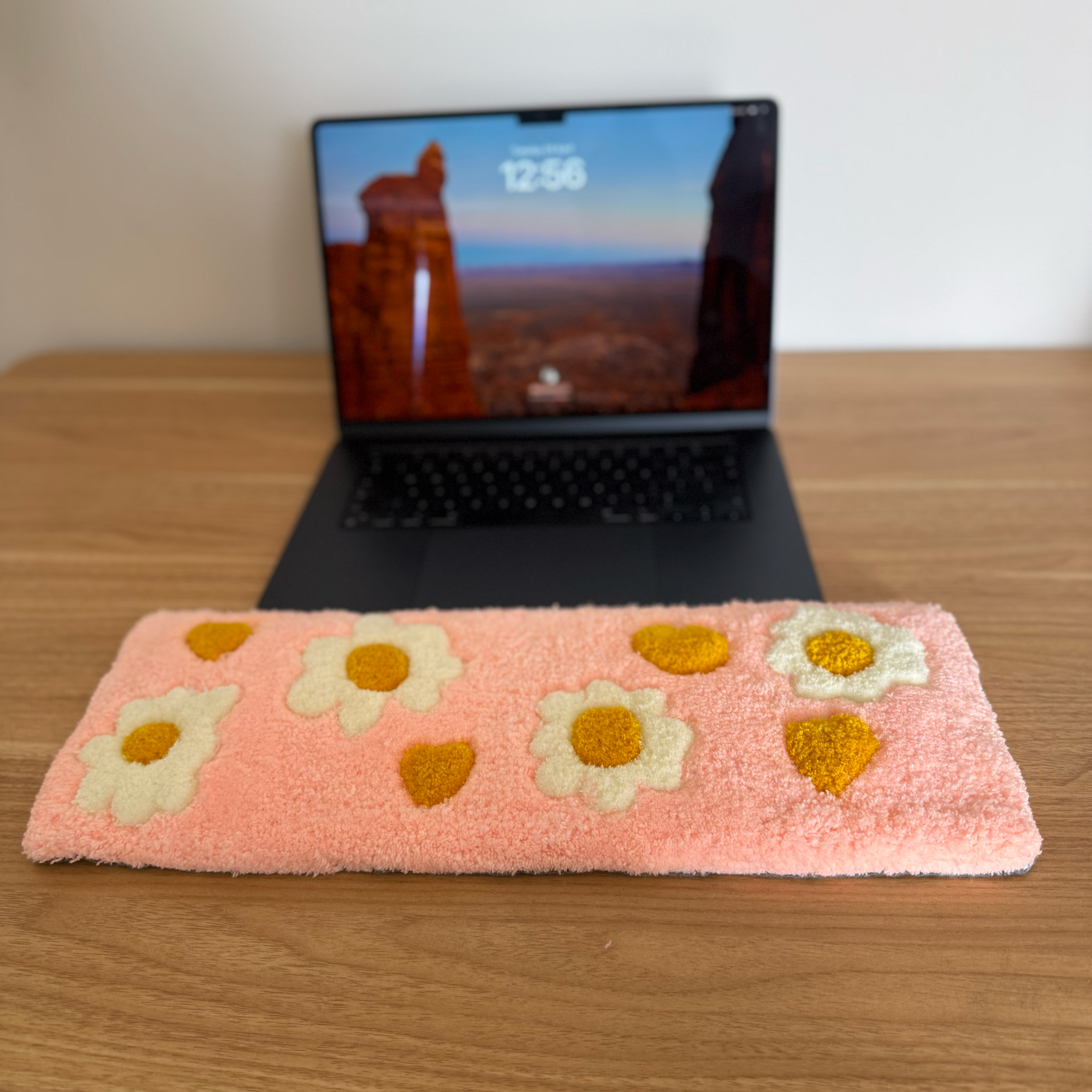 Hand Tufted Daisy Pattern Keyboard Rug, Pink Kawaii Desk Decor, Soft Wrist Rest Accessory